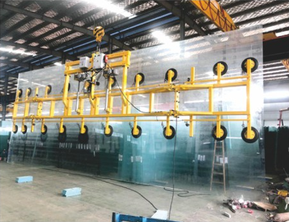 Flipping vacuum  lifting device